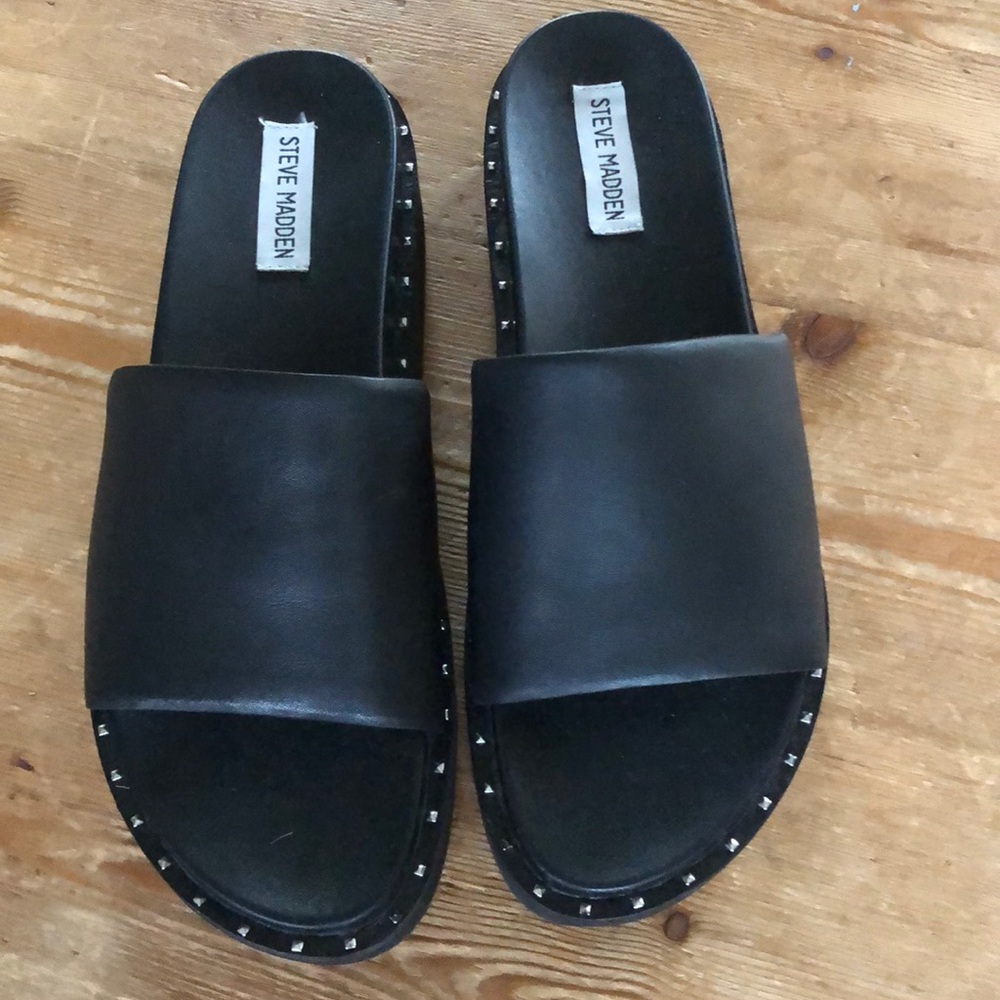 Steve Madden black platform sandals, size 11